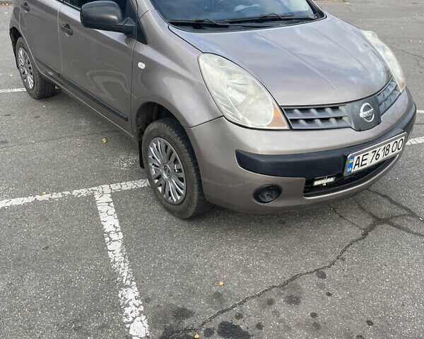 Бежевий Ніссан Ноут, об'ємом двигуна 1.4 л та пробігом 220 тис. км за 4500 $, фото 1 на Automoto.ua