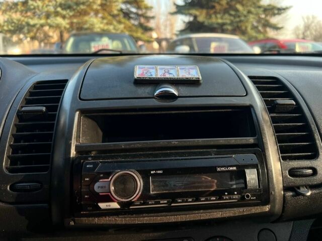 Бежевий Ніссан Ноут, об'ємом двигуна 1.4 л та пробігом 202 тис. км за 4400 $, фото 10 на Automoto.ua