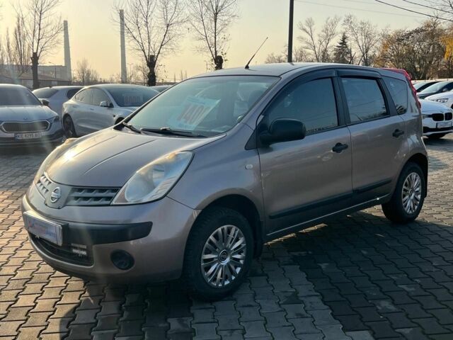 Бежевий Ніссан Ноут, об'ємом двигуна 1.4 л та пробігом 202 тис. км за 4400 $, фото 2 на Automoto.ua