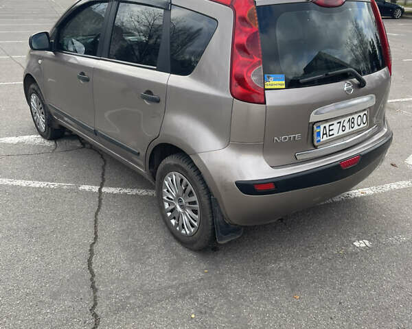 Бежевий Ніссан Ноут, об'ємом двигуна 1.4 л та пробігом 220 тис. км за 4500 $, фото 3 на Automoto.ua