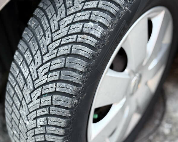 Бежевый Ниссан Ноут, объемом двигателя 1.4 л и пробегом 121 тыс. км за 6600 $, фото 12 на Automoto.ua