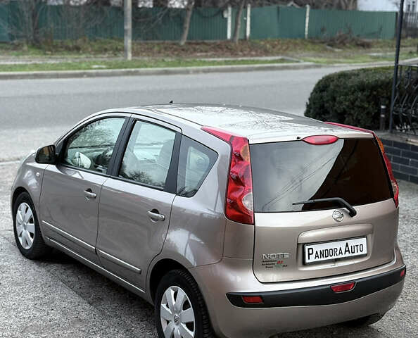 Бежевый Ниссан Ноут, объемом двигателя 1.4 л и пробегом 121 тыс. км за 6600 $, фото 2 на Automoto.ua