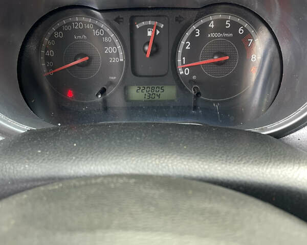 Бежевий Ніссан Ноут, об'ємом двигуна 1.4 л та пробігом 220 тис. км за 4500 $, фото 10 на Automoto.ua