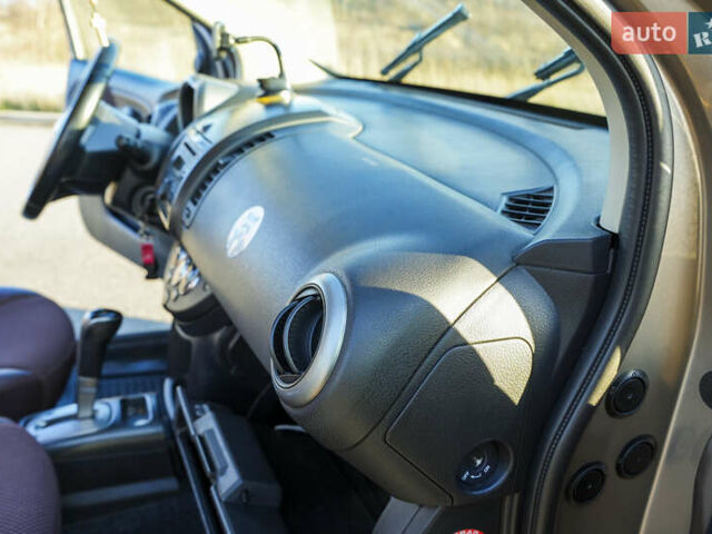 Бежевый Ниссан Ноут, объемом двигателя 1.6 л и пробегом 120 тыс. км за 7300 $, фото 19 на Automoto.ua