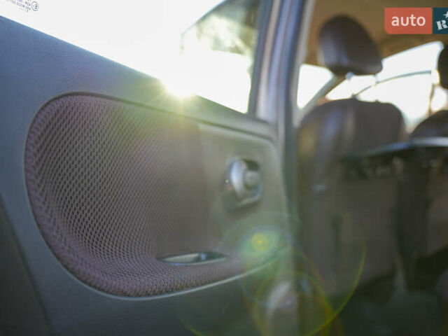 Бежевый Ниссан Ноут, объемом двигателя 1.6 л и пробегом 120 тыс. км за 7300 $, фото 16 на Automoto.ua