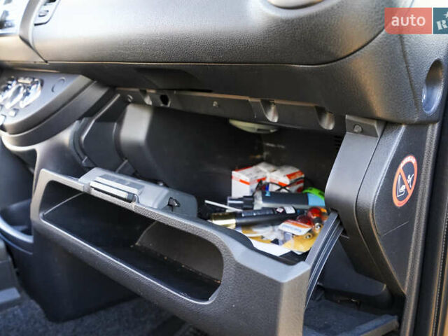 Бежевый Ниссан Ноут, объемом двигателя 1.6 л и пробегом 120 тыс. км за 7300 $, фото 21 на Automoto.ua