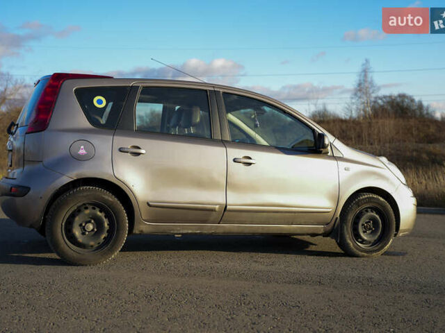 Бежевый Ниссан Ноут, объемом двигателя 1.6 л и пробегом 120 тыс. км за 7300 $, фото 2 на Automoto.ua