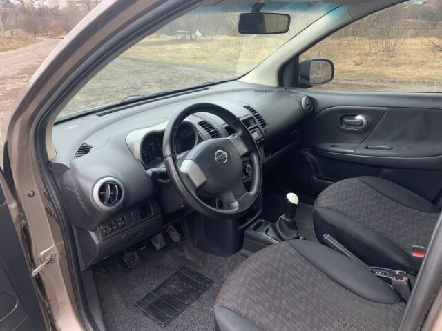 Бежевий Ніссан Ноут, об'ємом двигуна 1.4 л та пробігом 270 тис. км за 5300 $, фото 5 на Automoto.ua