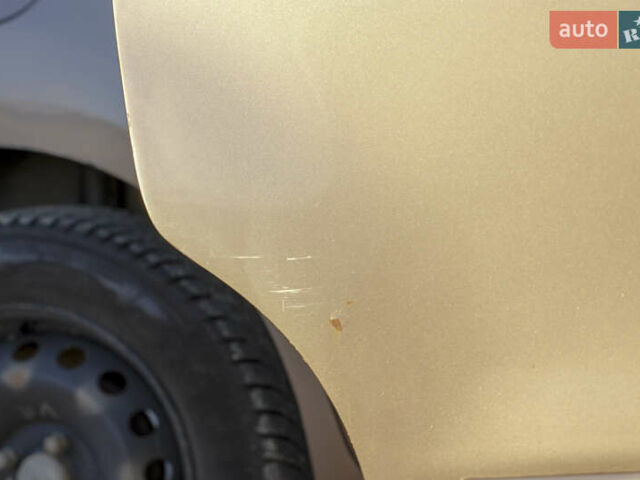 Бежевый Ниссан Ноут, объемом двигателя 1.6 л и пробегом 120 тыс. км за 7300 $, фото 35 на Automoto.ua