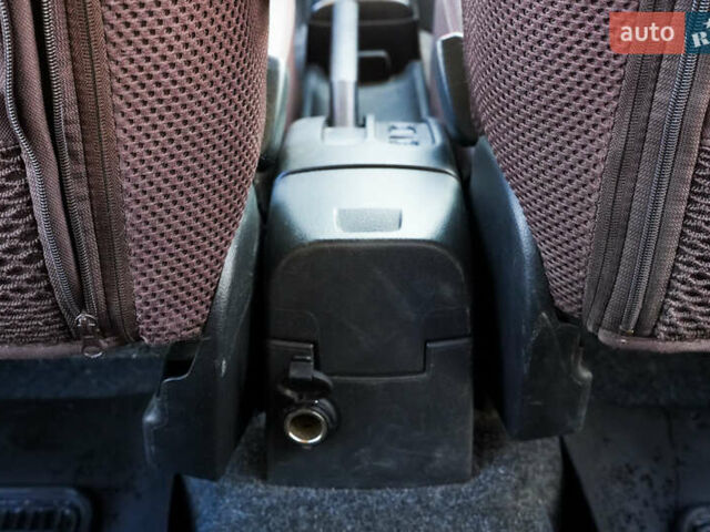 Бежевый Ниссан Ноут, объемом двигателя 1.6 л и пробегом 120 тыс. км за 7300 $, фото 24 на Automoto.ua