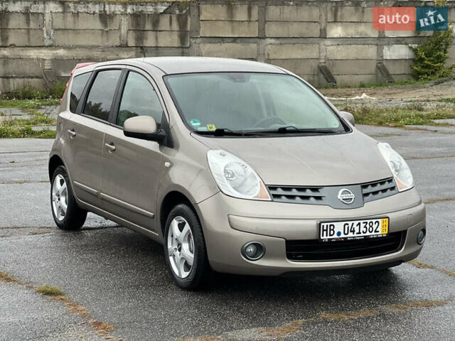 Бежевий Ніссан Ноут, об'ємом двигуна 1.6 л та пробігом 151 тис. км за 7599 $, фото 5 на Automoto.ua
