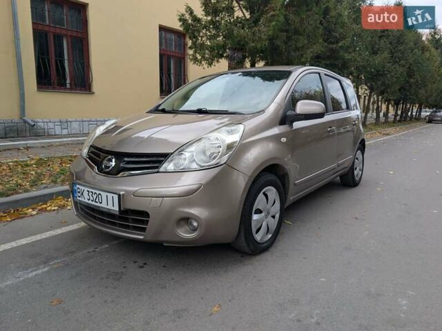 Ніссан Ноут 2008 у Рівному на Automoto.ua Бежевий Ніссан Ноут, об'ємом двигуна 1.6 л та пробігом 210 тис. км за 6000 $, фото 4 на Automoto.ua
