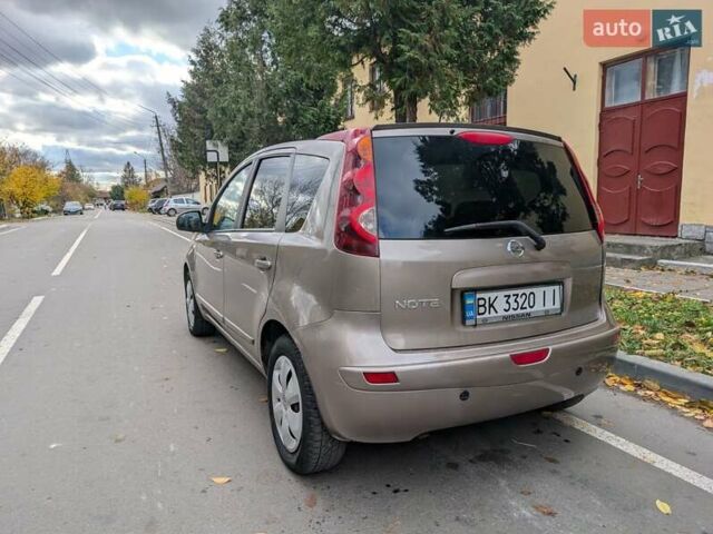 Ніссан Ноут 2008 у Рівному на Automoto.ua Бежевий Ніссан Ноут, об'ємом двигуна 1.6 л та пробігом 210 тис. км за 6000 $, фото 11 на Automoto.ua