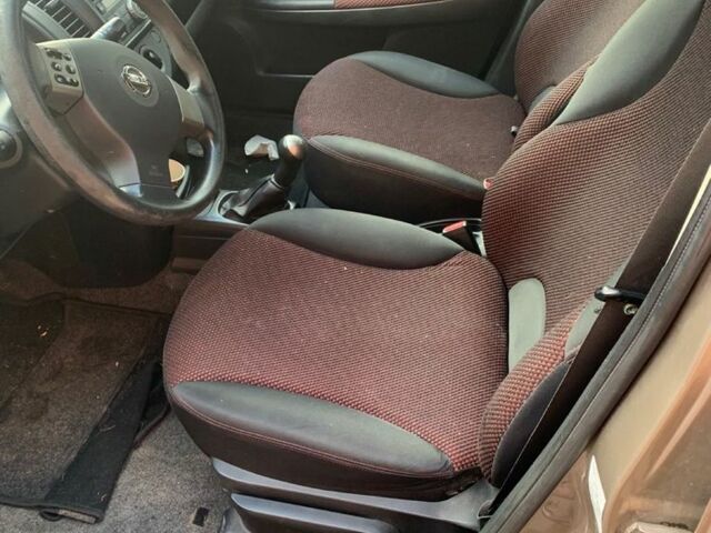 Бежевий Ніссан Ноут, об'ємом двигуна 1.6 л та пробігом 160 тис. км за 2650 $, фото 5 на Automoto.ua