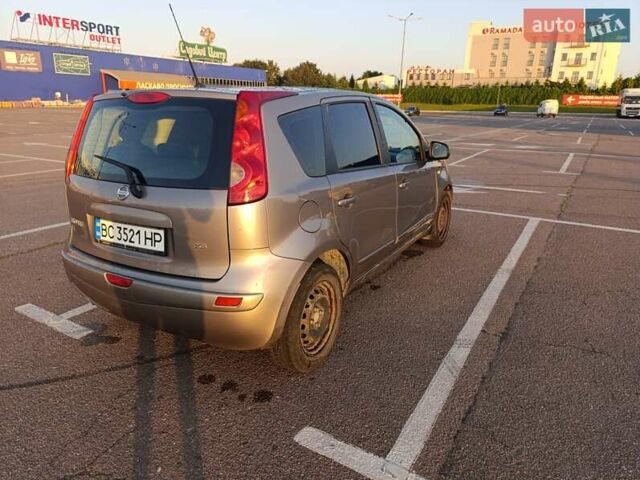 Ниссан Ноут 2008 в Львове на Automoto.ua Бежевый Ниссан Ноут, объемом двигателя 1.46 л и пробегом 278 тыс. км за 4000 $, фото 3 на Automoto.ua
