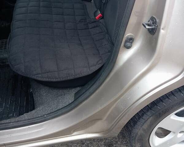 Бежевий Ніссан Ноут, об'ємом двигуна 1.39 л та пробігом 210 тис. км за 5600 $, фото 9 на Automoto.ua