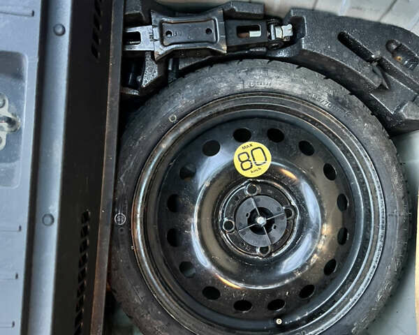 Ніссан Ноут 2009 у Луцьку на Automoto.ua Бежевий Ніссан Ноут, об'ємом двигуна 1.5 л та пробігом 250 тис. км за 6200 $, фото 8 на Automoto.ua