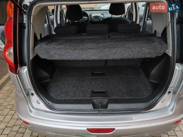 Бежевий Ніссан Ноут, об'ємом двигуна 1.6 л та пробігом 255 тис. км за 7950 $, фото 12 на Automoto.ua