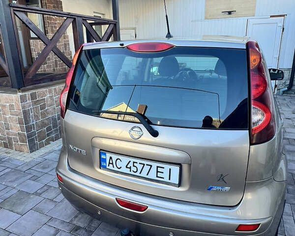 Ніссан Ноут 2009 у Луцьку на Automoto.ua Бежевий Ніссан Ноут, об'ємом двигуна 1.5 л та пробігом 250 тис. км за 6200 $, фото 4 на Automoto.ua