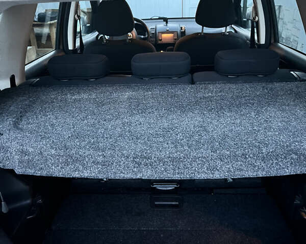 Ніссан Ноут 2009 у Луцьку на Automoto.ua Бежевий Ніссан Ноут, об'ємом двигуна 1.5 л та пробігом 250 тис. км за 6200 $, фото 9 на Automoto.ua