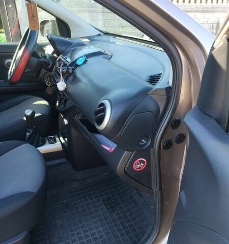 Бежевый Ниссан Ноут, объемом двигателя 1.39 л и пробегом 187 тыс. км за 6800 $, фото 16 на Automoto.ua