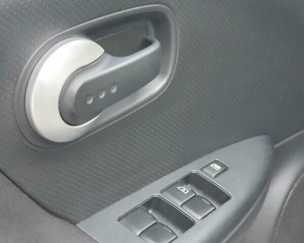 Бежевый Ниссан Ноут, объемом двигателя 1.39 л и пробегом 215 тыс. км за 5800 $, фото 9 на Automoto.ua