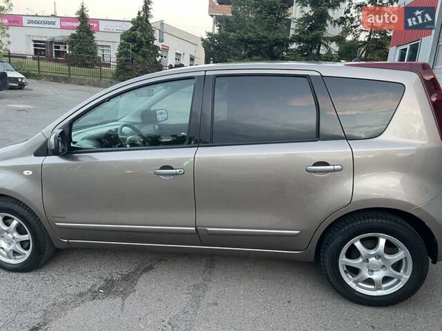 Бежевий Ніссан Ноут, об'ємом двигуна 1.6 л та пробігом 125 тис. км за 7490 $, фото 4 на Automoto.ua