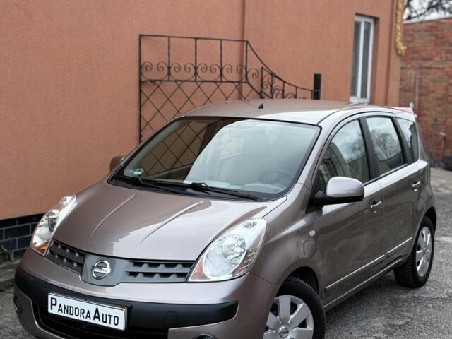Бежевый Ниссан Ноут, объемом двигателя 1.4 л и пробегом 121 тыс. км за 6700 $, фото 5 на Automoto.ua