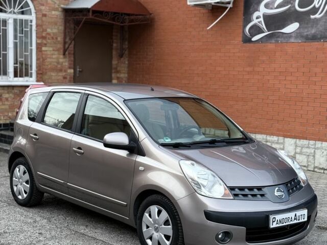 Бежевый Ниссан Ноут, объемом двигателя 1.4 л и пробегом 121 тыс. км за 6700 $, фото 2 на Automoto.ua