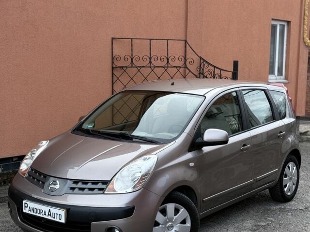 Бежевый Ниссан Ноут, объемом двигателя 1.4 л и пробегом 121 тыс. км за 6700 $, фото 4 на Automoto.ua