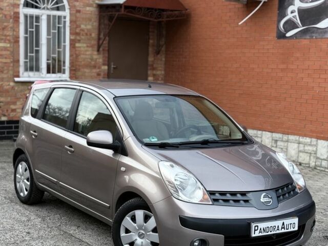 Бежевый Ниссан Ноут, объемом двигателя 1.4 л и пробегом 121 тыс. км за 6700 $, фото 1 на Automoto.ua