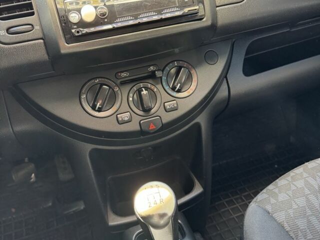 Ніссан Ноут 2006 у Кривому Розі на Automoto.ua Чорний Ніссан Ноут, об'ємом двигуна 1.4 л та пробігом 150 тис. км за 4999 $, фото 14 на Automoto.ua