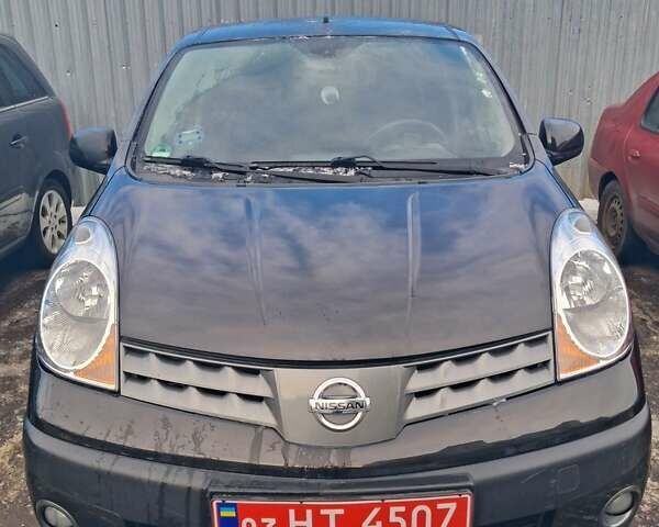 Черный Ниссан Ноут, объемом двигателя 1.6 л и пробегом 200 тыс. км за 4850 $, фото 3 на Automoto.ua