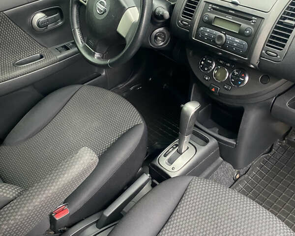 Черный Ниссан Ноут, объемом двигателя 1.6 л и пробегом 227 тыс. км за 6300 $, фото 13 на Automoto.ua