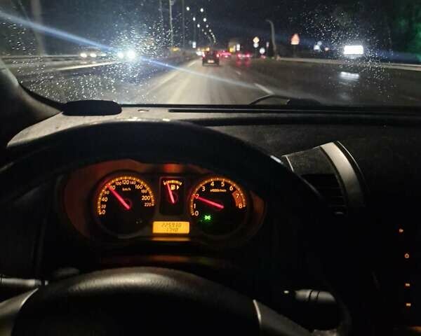 Ніссан Ноут 2006 у Києві на Automoto.ua Чорний Ніссан Ноут, об'ємом двигуна 1.6 л та пробігом 226 тис. км за 6000 $, фото 19 на Automoto.ua