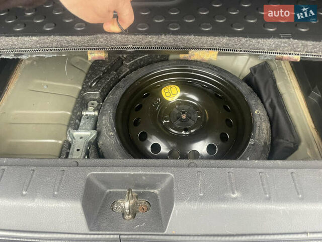 Черный Ниссан Ноут, объемом двигателя 1.4 л и пробегом 235 тыс. км за 4900 $, фото 19 на Automoto.ua