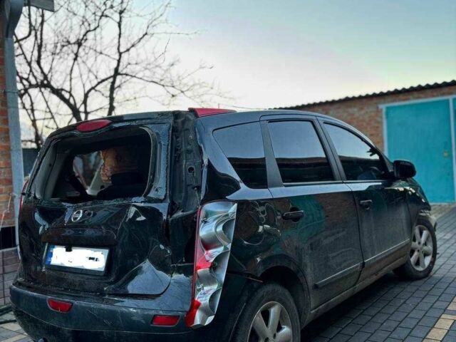 Чорний Ніссан Ноут, об'ємом двигуна 1.6 л та пробігом 145 тис. км за 3500 $, фото 3 на Automoto.ua