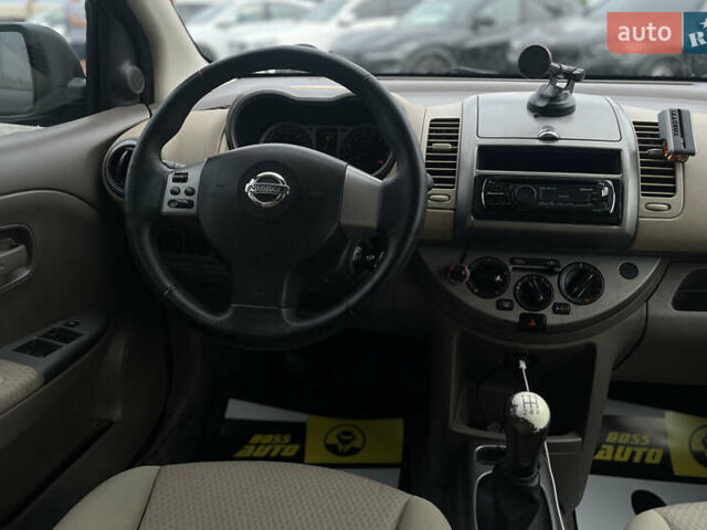 Черный Ниссан Ноут, объемом двигателя 1.6 л и пробегом 315 тыс. км за 5500 $, фото 21 на Automoto.ua