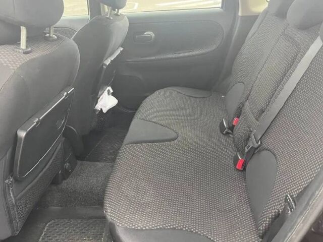 Черный Ниссан Ноут, объемом двигателя 1.59 л и пробегом 0 тыс. км за 4250 $, фото 2 на Automoto.ua