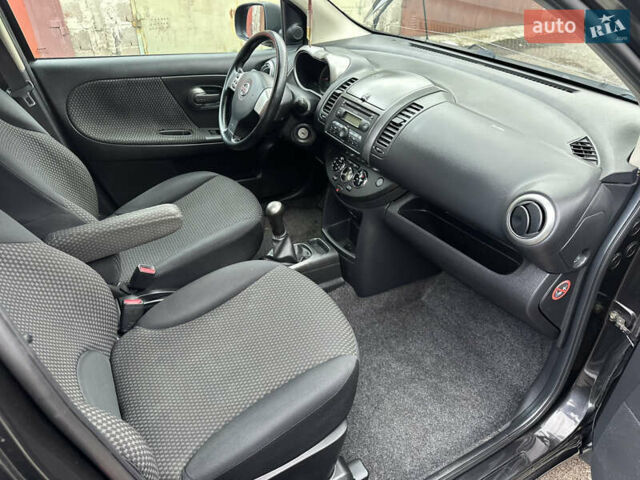 Черный Ниссан Ноут, объемом двигателя 1.6 л и пробегом 223 тыс. км за 4700 $, фото 16 на Automoto.ua