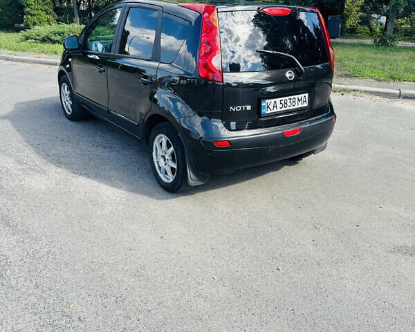 Черный Ниссан Ноут, объемом двигателя 1.6 л и пробегом 223 тыс. км за 5600 $, фото 4 на Automoto.ua
