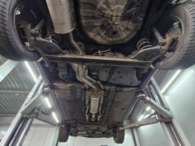 Чорний Ніссан Ноут, об'ємом двигуна 1.6 л та пробігом 226 тис. км за 6000 $, фото 21 на Automoto.ua