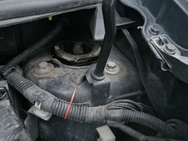 Чорний Ніссан Ноут, об'ємом двигуна 1.6 л та пробігом 226 тис. км за 6000 $, фото 16 на Automoto.ua