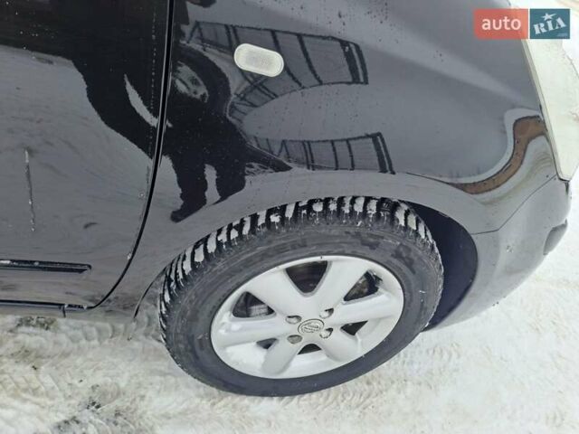 Чорний Ніссан Ноут, об'ємом двигуна 1.4 л та пробігом 200 тис. км за 5300 $, фото 51 на Automoto.ua
