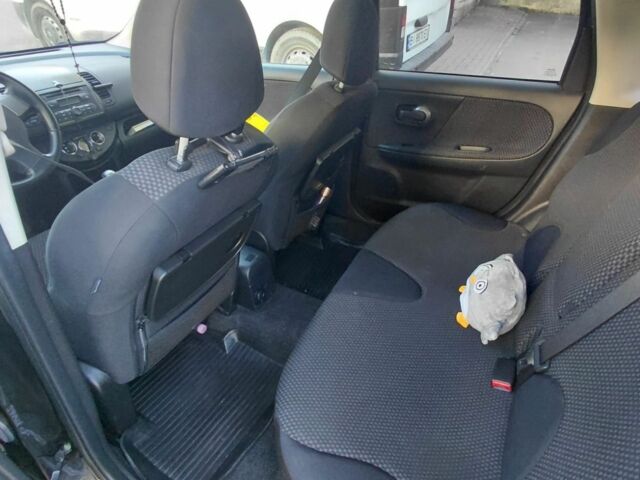 Черный Ниссан Ноут, объемом двигателя 1.6 л и пробегом 185 тыс. км за 6300 $, фото 4 на Automoto.ua