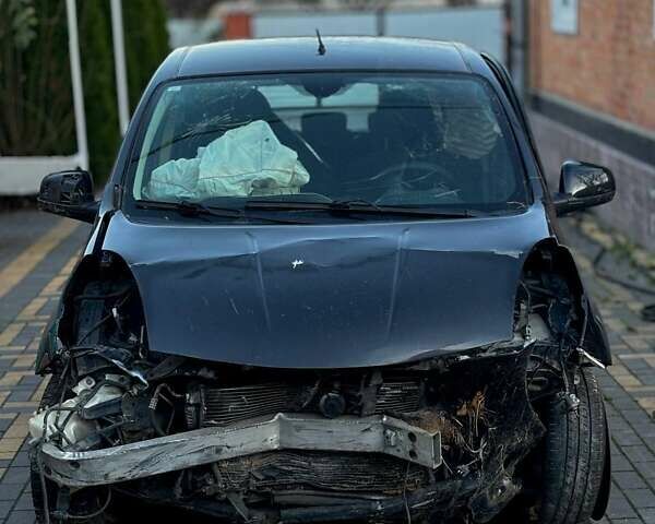 Чорний Ніссан Ноут, об'ємом двигуна 1.6 л та пробігом 148 тис. км за 3500 $, фото 1 на Automoto.ua