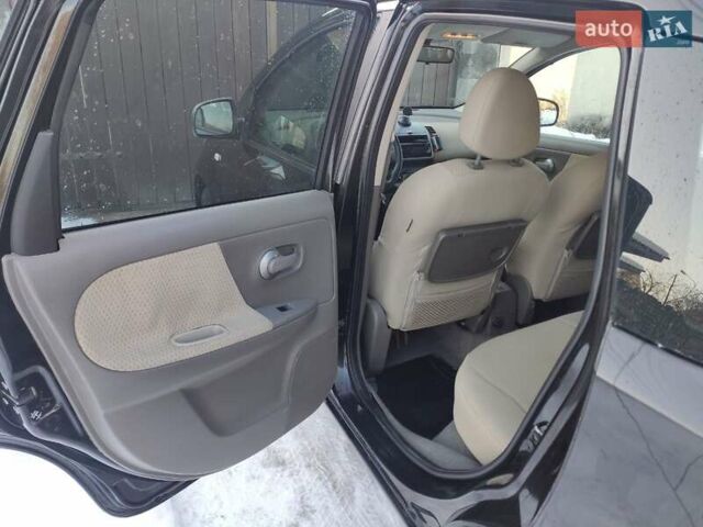 Чорний Ніссан Ноут, об'ємом двигуна 1.6 л та пробігом 327 тис. км за 4500 $, фото 5 на Automoto.ua