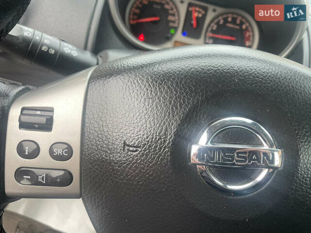 Черный Ниссан Ноут, объемом двигателя 1.4 л и пробегом 235 тыс. км за 4900 $, фото 21 на Automoto.ua