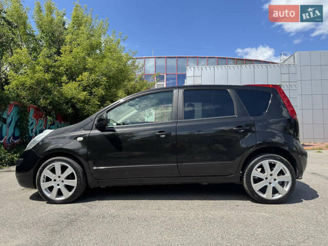 Черный Ниссан Ноут, объемом двигателя 1.6 л и пробегом 192 тыс. км за 6200 $, фото 4 на Automoto.ua