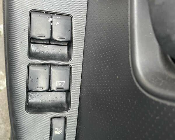 Черный Ниссан Ноут, объемом двигателя 1.6 л и пробегом 148 тыс. км за 5800 $, фото 18 на Automoto.ua